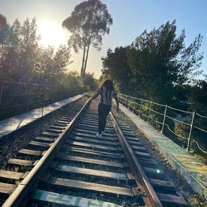 Meet your Posher, Miracle